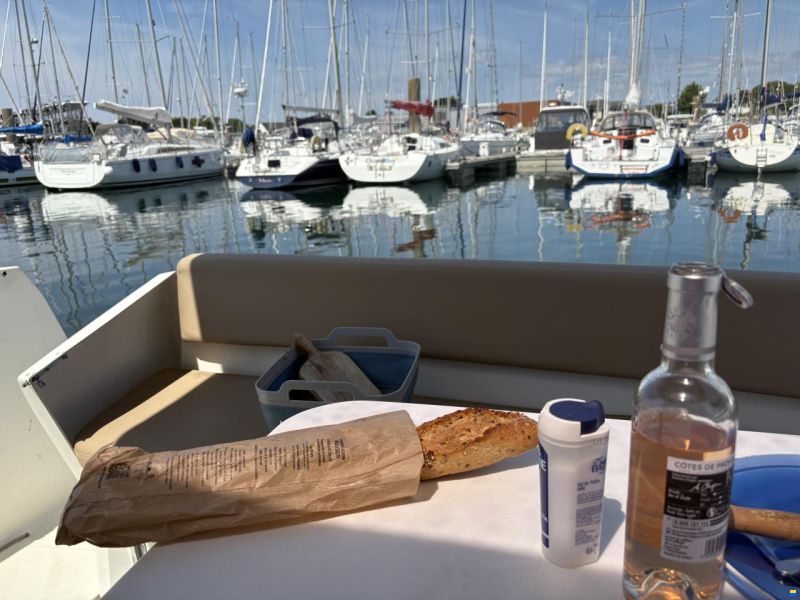 Jeanneau Merry Fisher 885