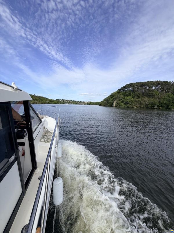 Jeanneau Merry Fisher 885
