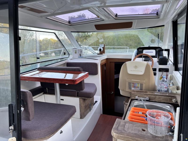 Jeanneau Merry Fisher 885