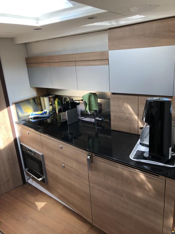Sealine SC38