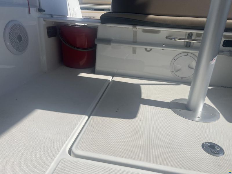 Jeanneau Merry Fisher 695