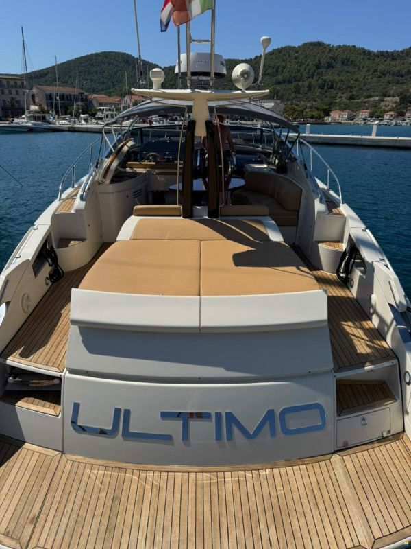 Riva Rivale 52