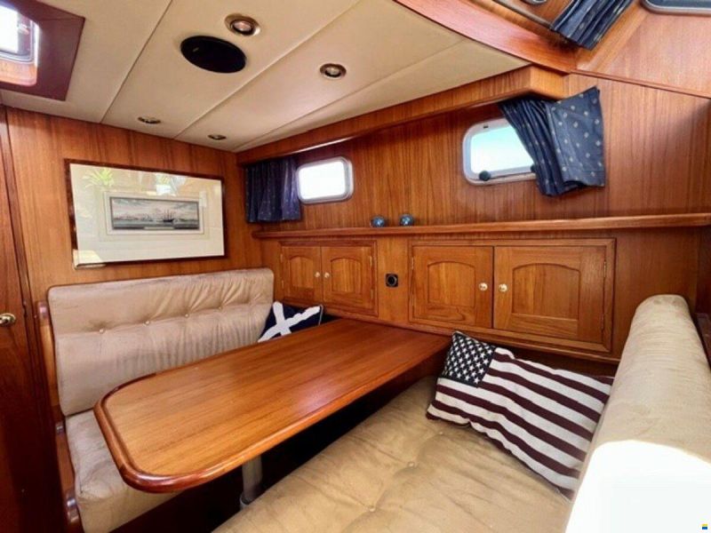 Holterman & De Vries 44 Royal Class