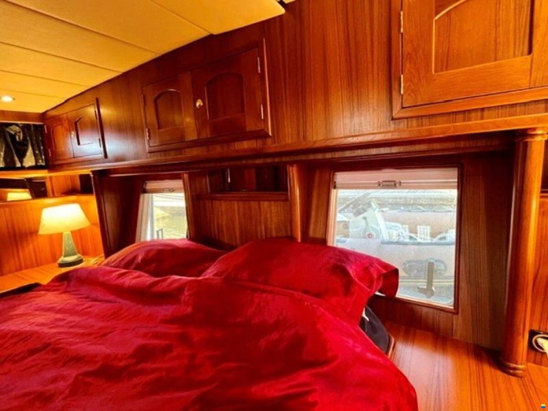 Holterman & De Vries 44 Royal Class