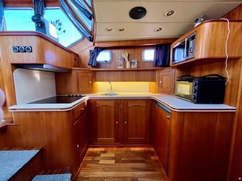 Holterman & De Vries 44 Royal Class