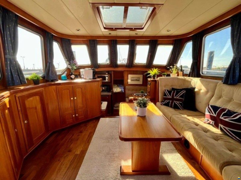 Holterman & De Vries 44 Royal Class