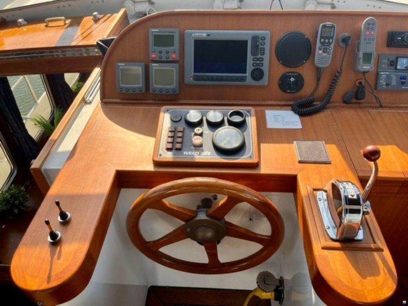 Holterman & De Vries 44 Royal Class