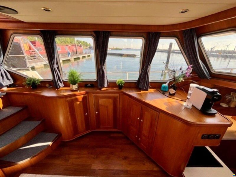 Holterman & De Vries 44 Royal Class