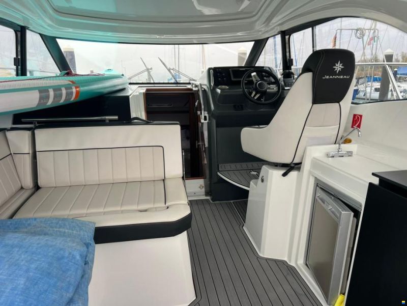 Jeanneau Leader 33