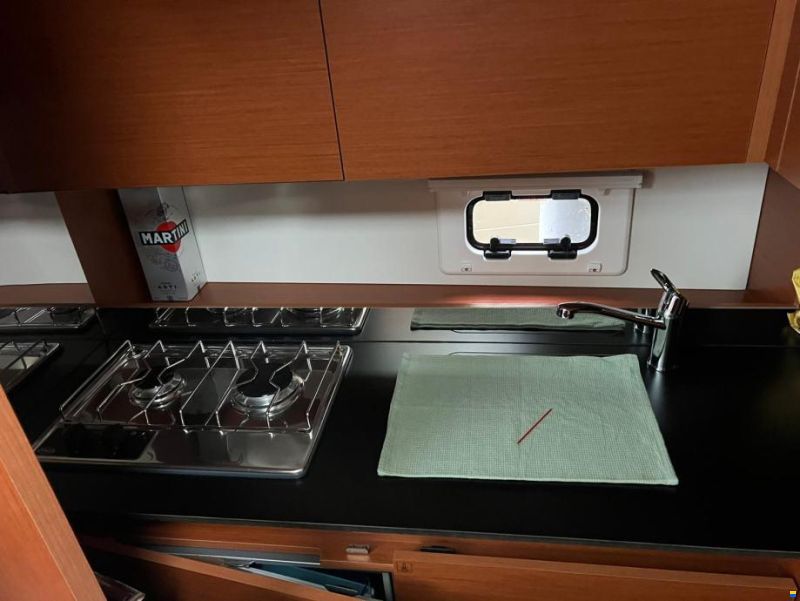 Jeanneau Leader 33