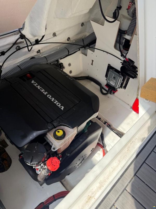 Jeanneau Leader 33