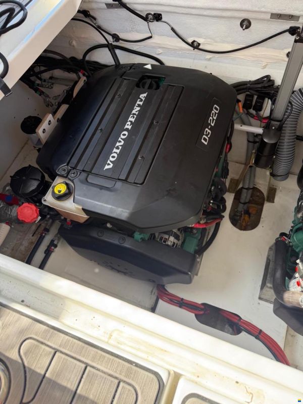 Jeanneau Leader 33