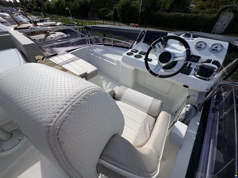 Jeanneau Velasco 37 Fly