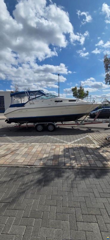 Sea Ray 250 EXPRESS CRUISER