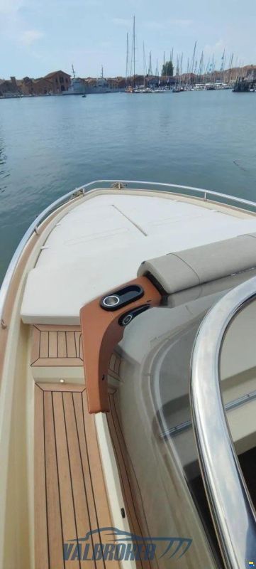 Invictus GT320