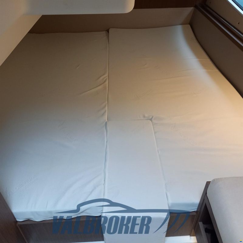 Sealine C335V