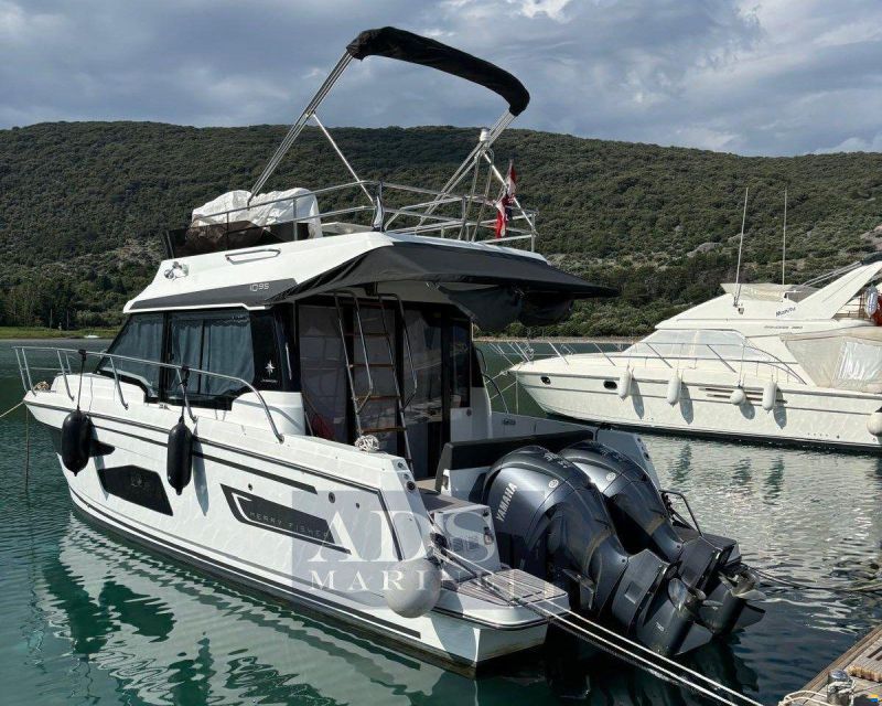 Jeanneau Merry Fisher 1095 Fly