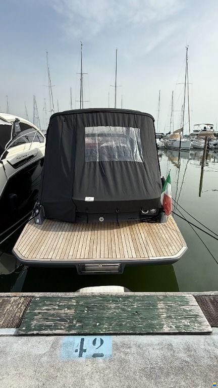 Cranchi E30