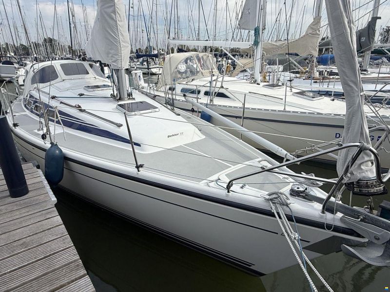 Dehler 37