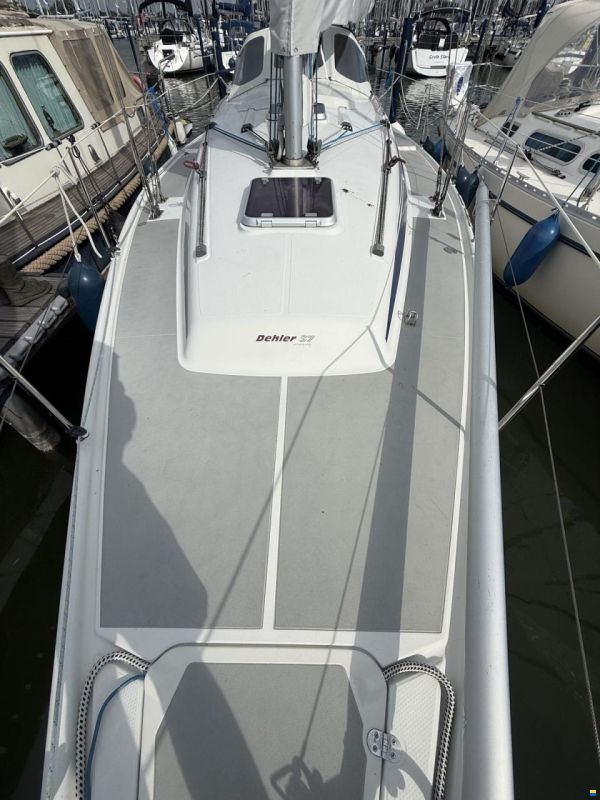 Dehler 37