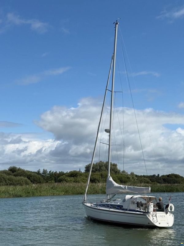 Dehler 37