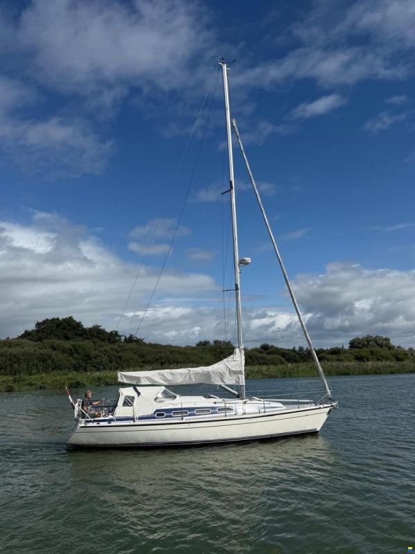 Dehler 37