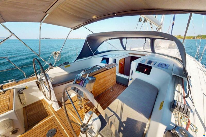 Hanse 385