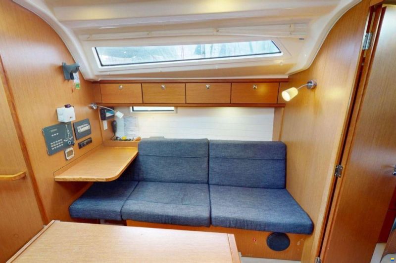 Bavaria Cruiser 37