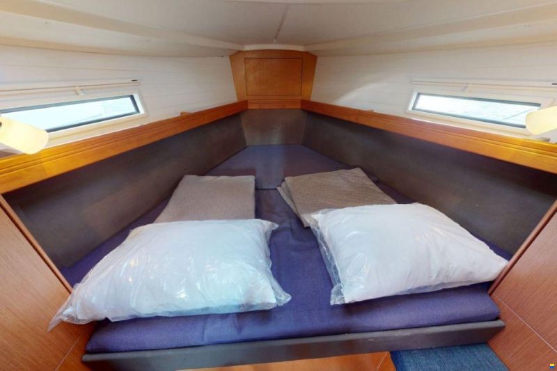 Bavaria Cruiser 37