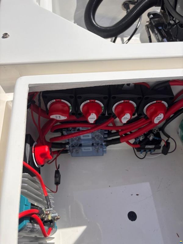 Texas boats 695 Pilothouse