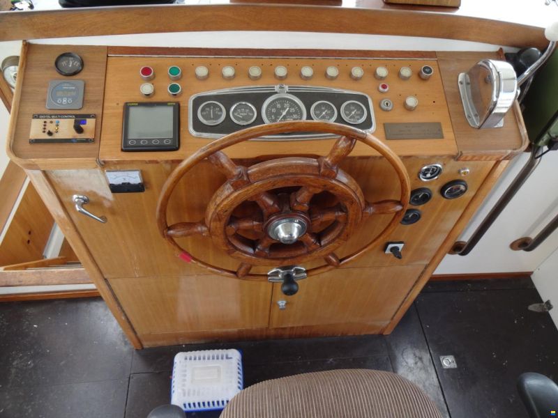 Akerboom Bakdekkruiser 1500