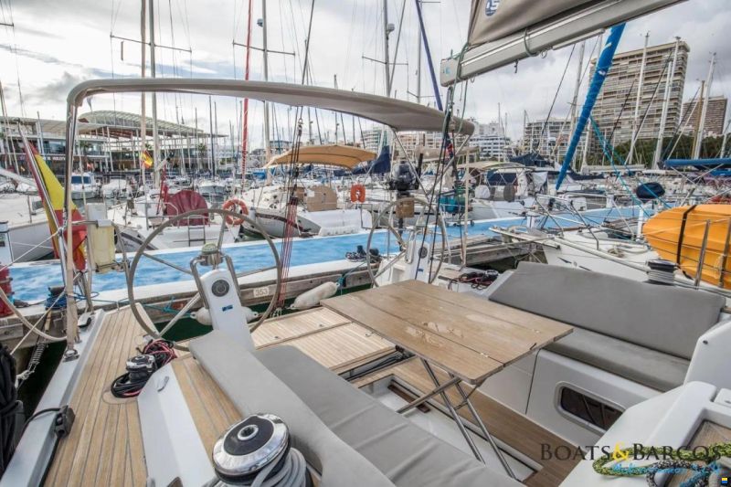 Grand Soleil 39