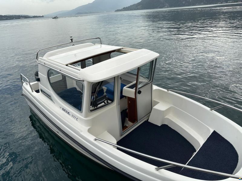 Bella 571 Cabin