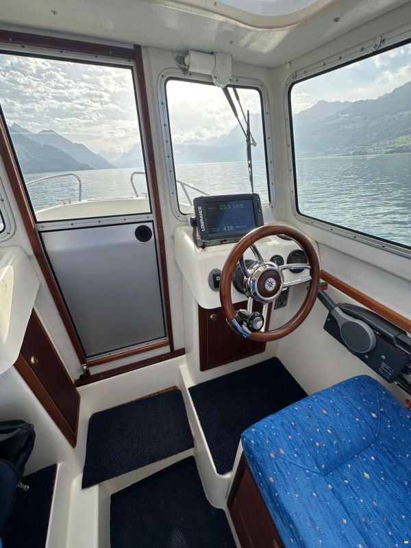 Bella 571 Cabin