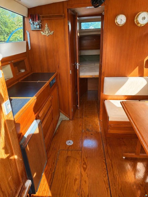 Fjord Cabin 30