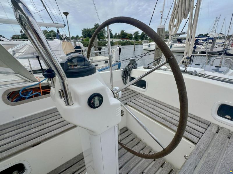 Contest 38 S Winged Keel