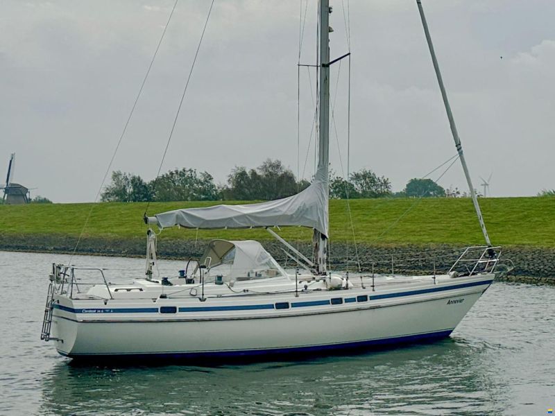 Contest 38 S Winged Keel