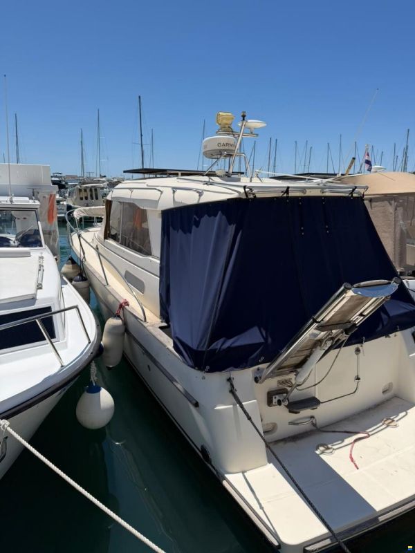 ACM Dufour Elite 31