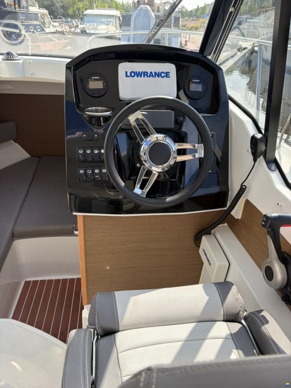 Jeanneau Merry Fisher 795