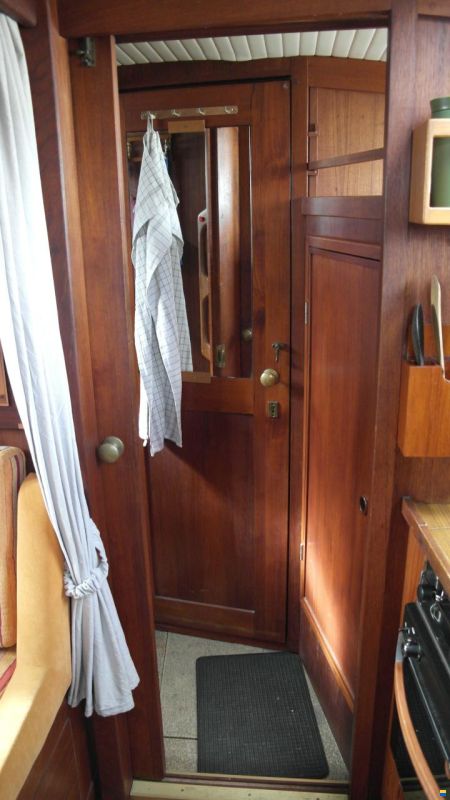 Nauticat 33
