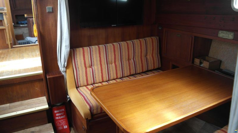 Nauticat 33