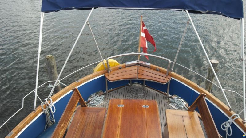 Nauticat 33