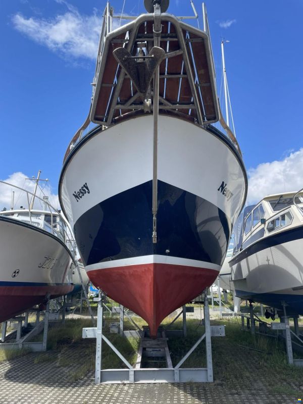 Nauticat 33