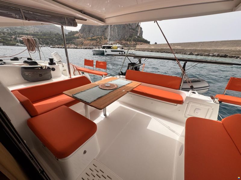 Excess 11 Pulse Line Catamaran - Rúna