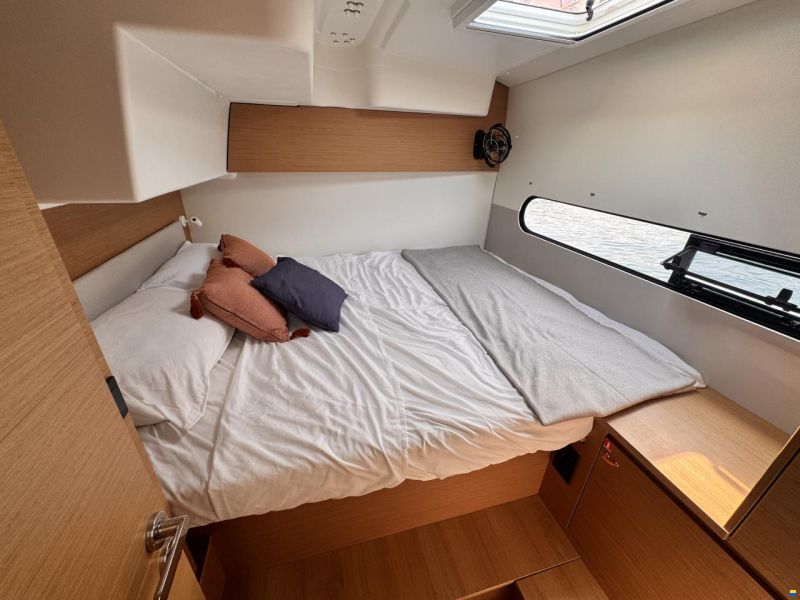 Excess 11 Pulse Line Catamaran - Rúna