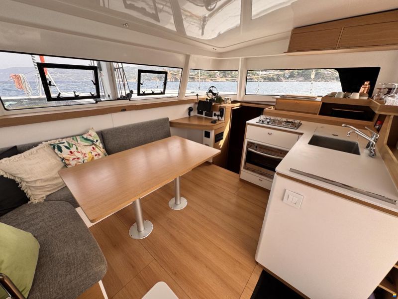 Excess 11 Pulse Line Catamaran - Rúna