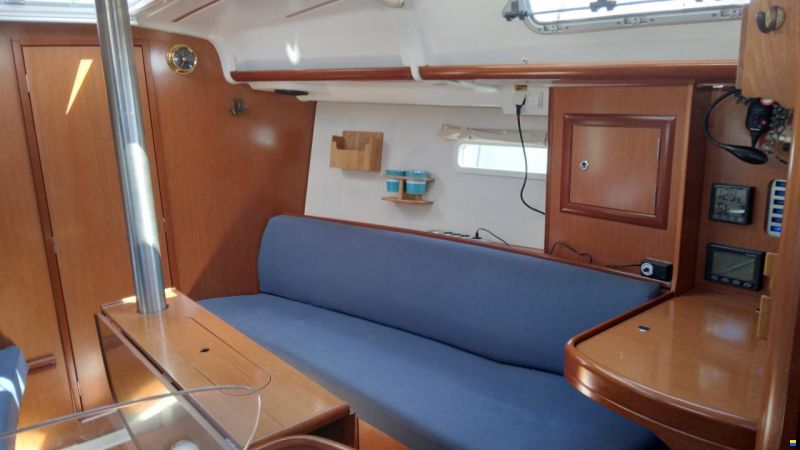 Beneteau Oceanis 323 clipper