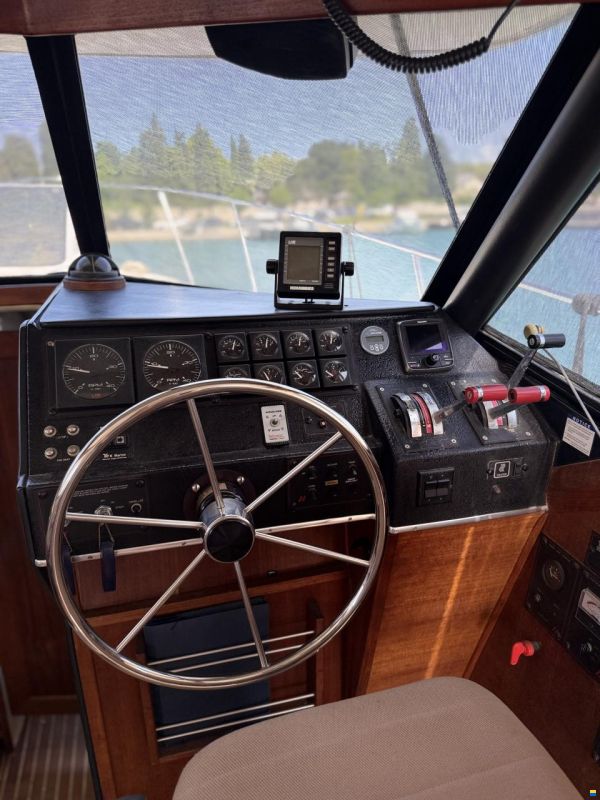 Bayliner 3288