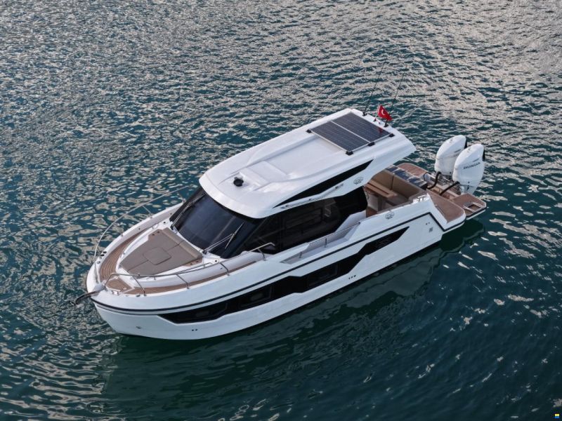 Solara 35