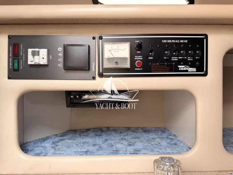 Chaparral 240 Signatur